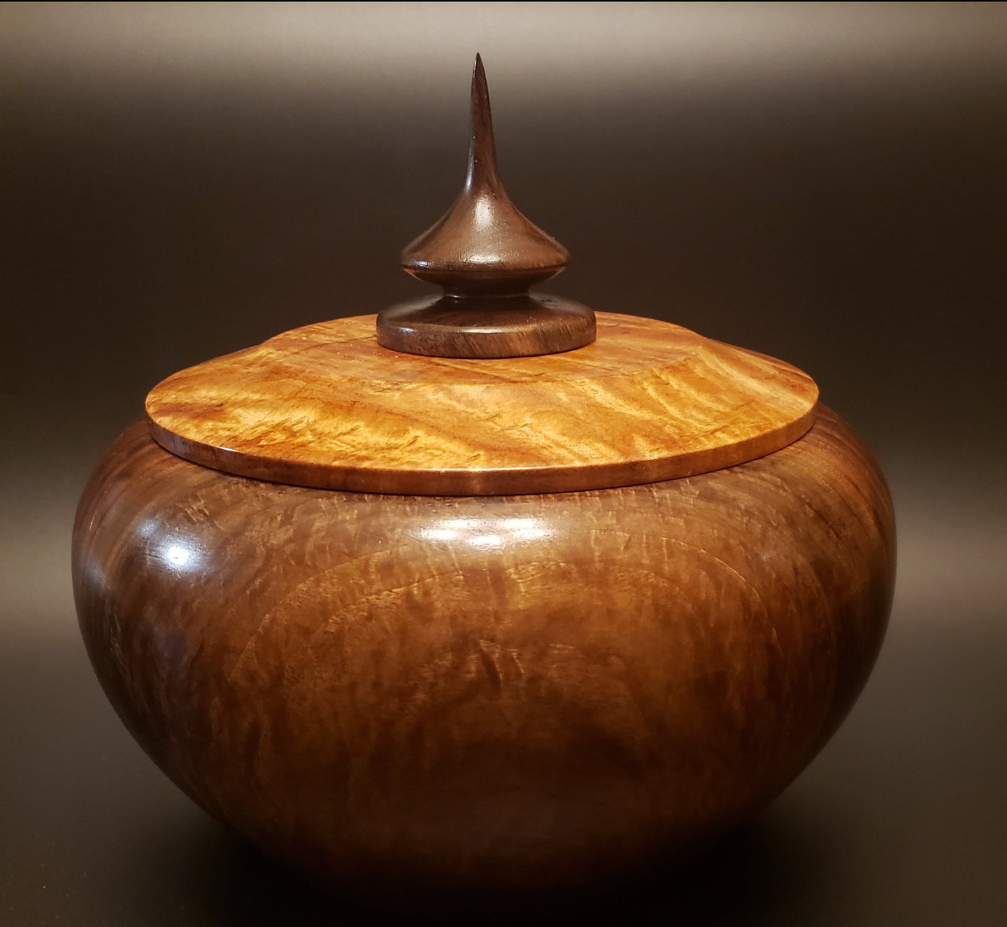 Art, Lidded Bowl